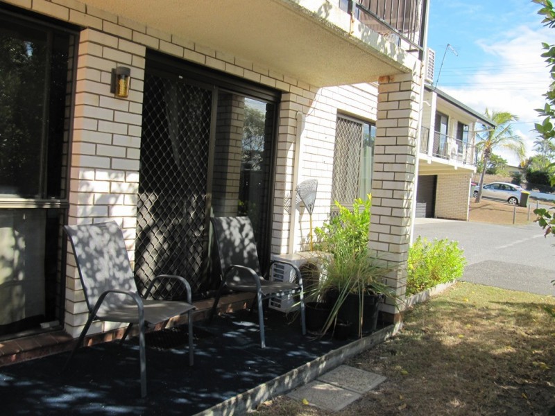 Unit 1/16 Kent Street, West Gladstone QLD 4680