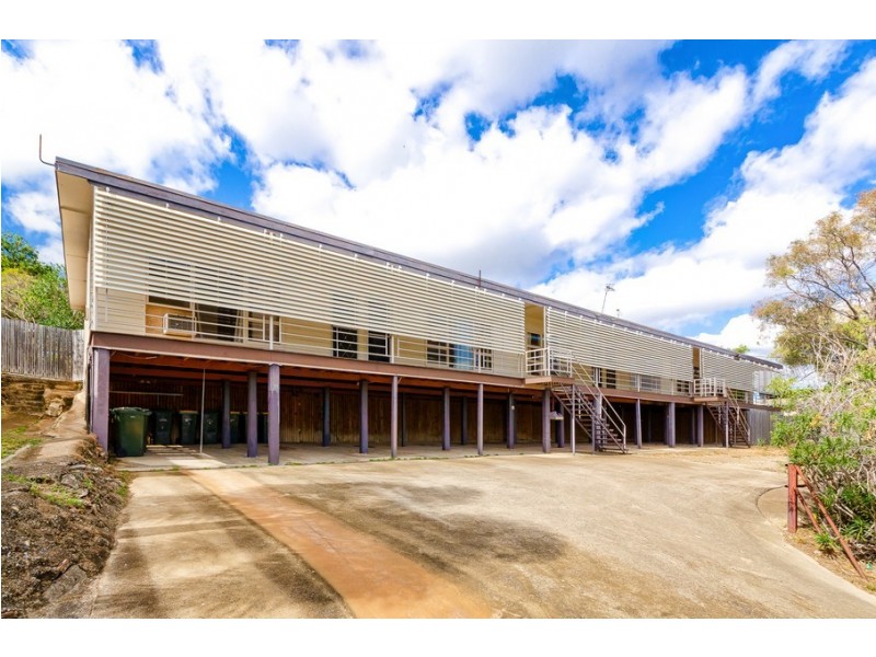 18-20 Grayson Street, West Gladstone QLD 4680