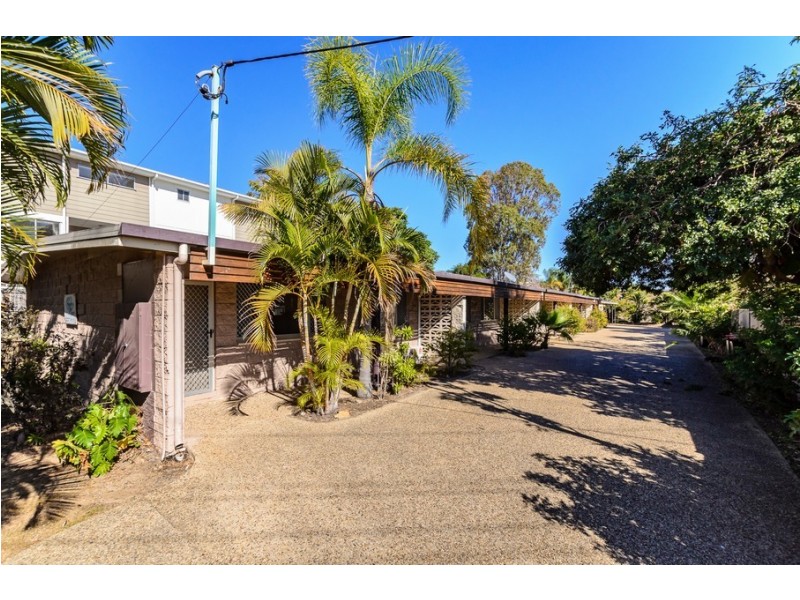 37 SCENERY STREET, West Gladstone QLD 4680