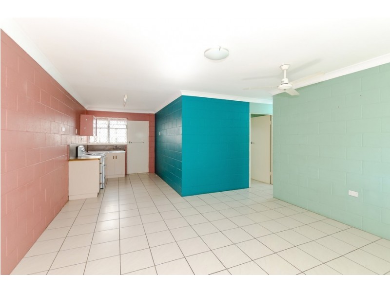 37 SCENERY STREET, West Gladstone QLD 4680