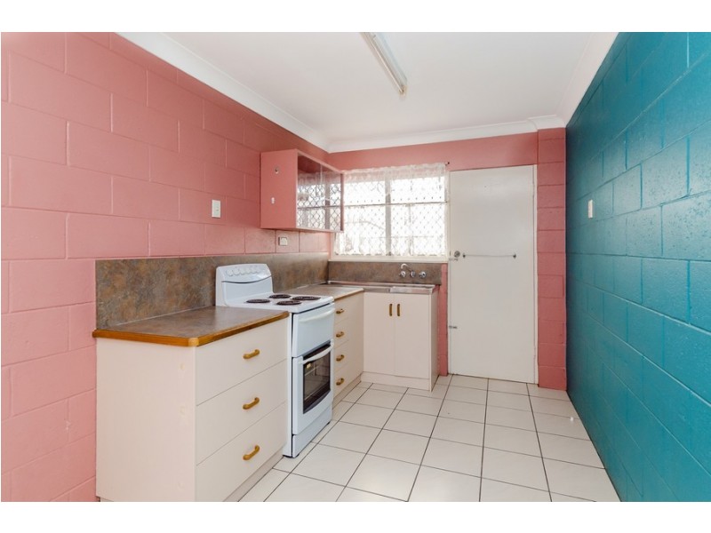 37 SCENERY STREET, West Gladstone QLD 4680