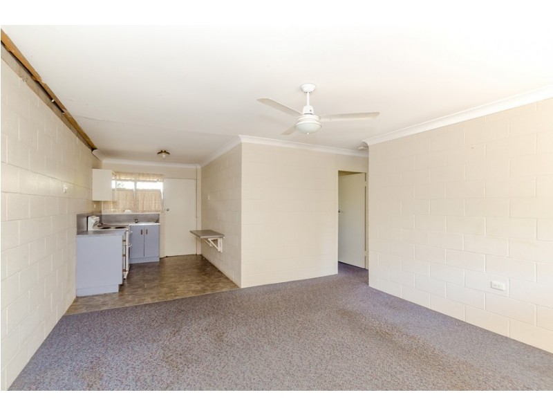 37 SCENERY STREET, West Gladstone QLD 4680