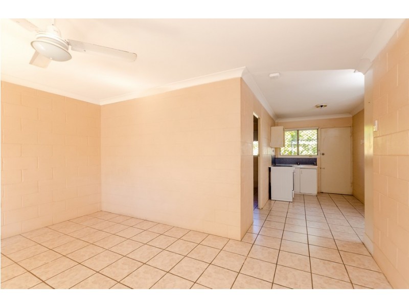37 SCENERY STREET, West Gladstone QLD 4680