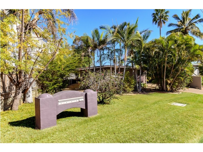 37 SCENERY STREET, West Gladstone QLD 4680