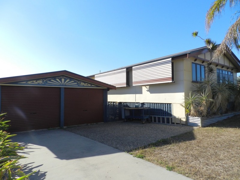 14 Pier Street, South Gladstone QLD 4680