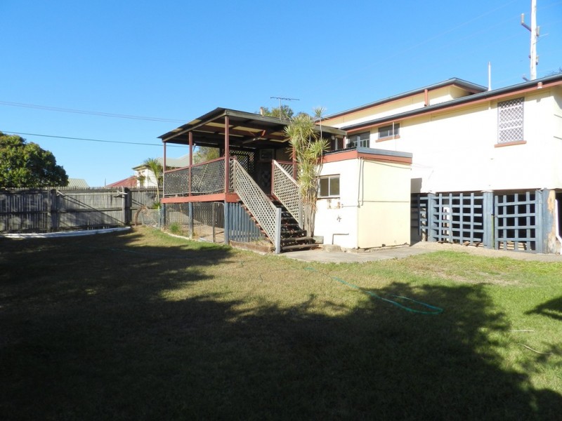 14 Pier Street, South Gladstone QLD 4680
