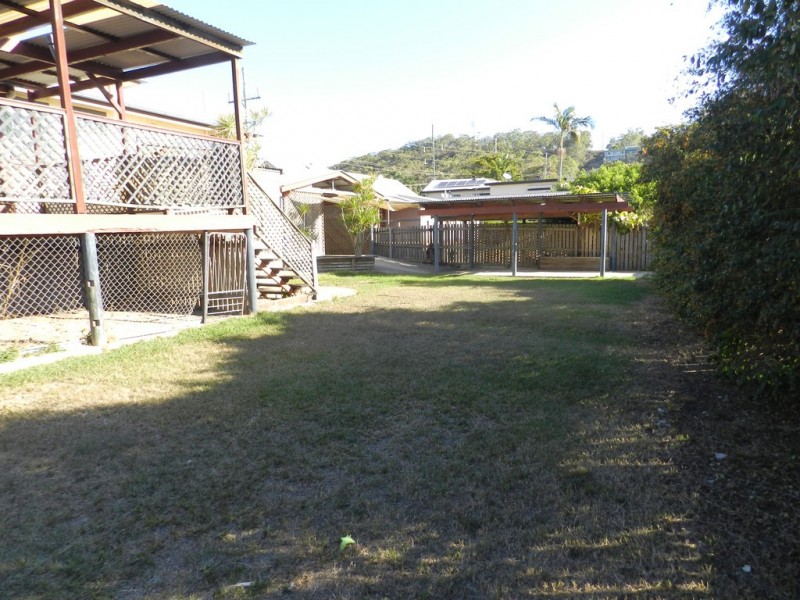 14 Pier Street, South Gladstone QLD 4680