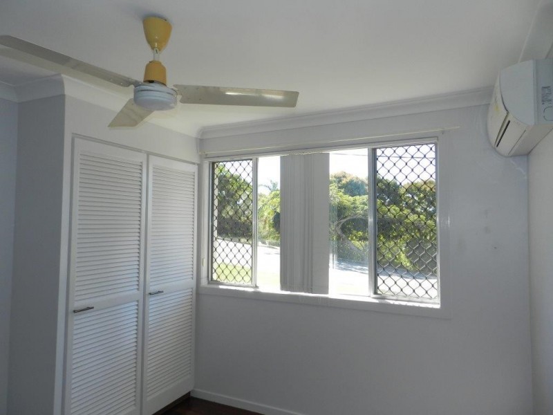 39 Robert Street, South Gladstone QLD 4680