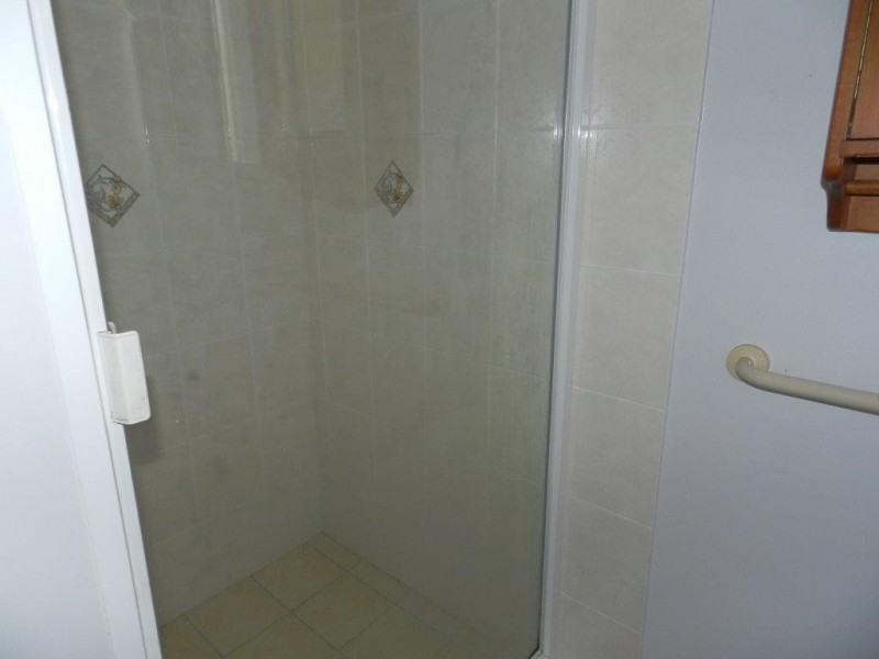 39 Robert Street, South Gladstone QLD 4680