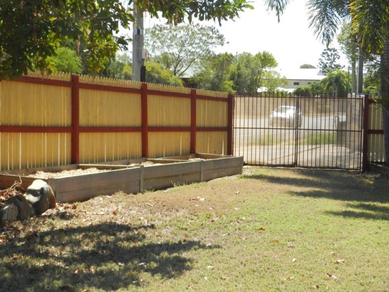 34 Rossella Street, West Gladstone QLD 4680