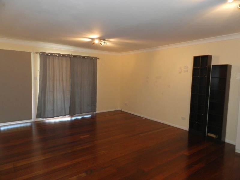 34 Rossella Street, West Gladstone QLD 4680