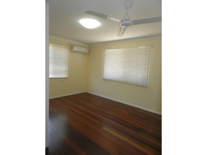34 Rossella Street, West Gladstone QLD 4680