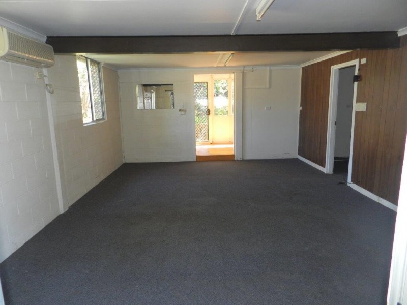 98 Elizabeth Street, South Gladstone QLD 4680