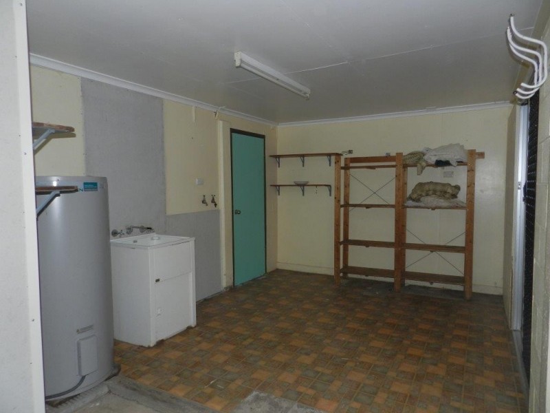 98 Elizabeth Street, South Gladstone QLD 4680