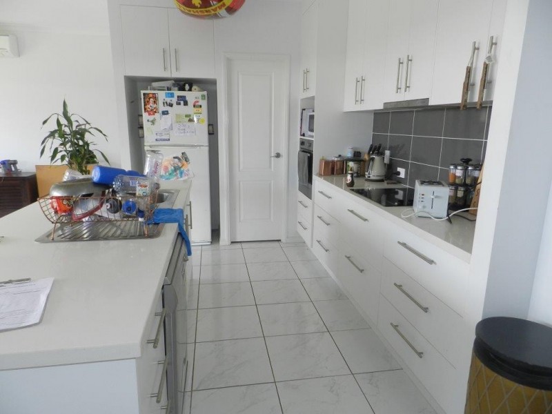 11 Sundew Street, New Auckland QLD 4680