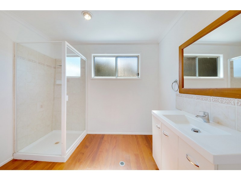 9 Dame Pattie Avenue, Clinton QLD 4680