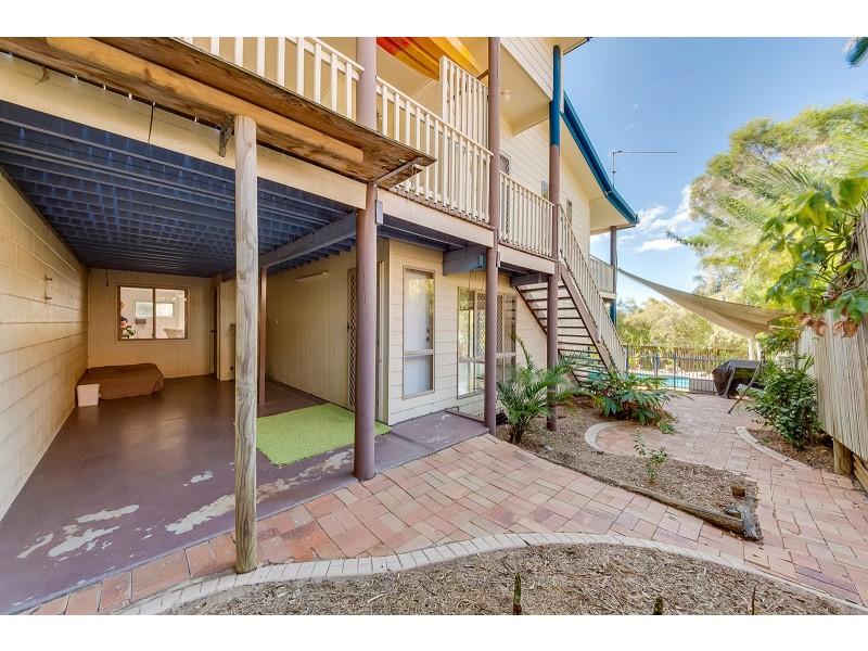 9 Dame Pattie Avenue, Clinton QLD 4680