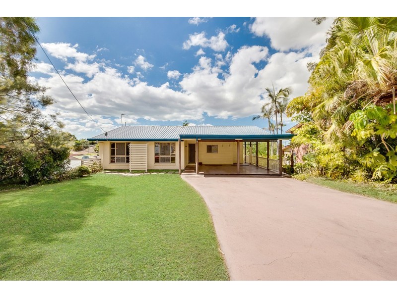 9 Dame Pattie Avenue, Clinton QLD 4680