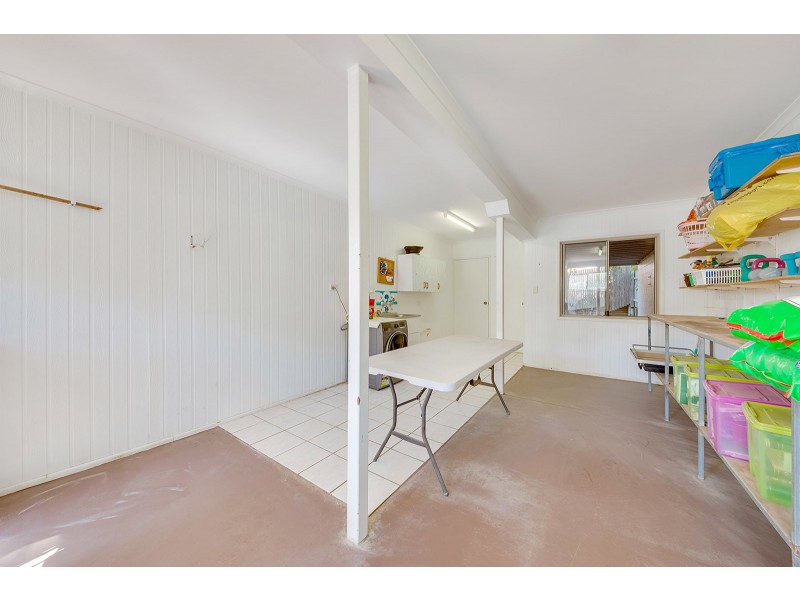 9 Dame Pattie Avenue, Clinton QLD 4680