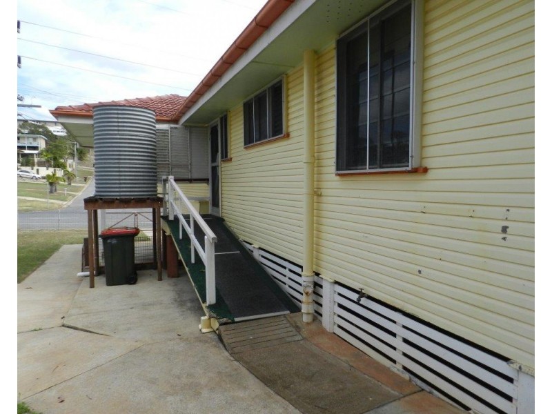 20 Charles Street, West Gladstone QLD 4680