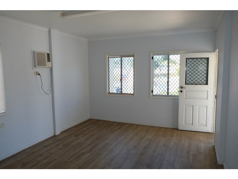 19 Dawson Road, West Gladstone QLD 4680