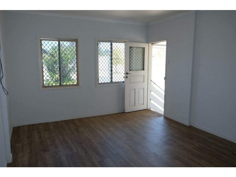 19 Dawson Road, West Gladstone QLD 4680