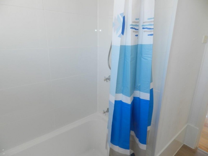 1 Moura Crescent, Barney Point QLD 4680