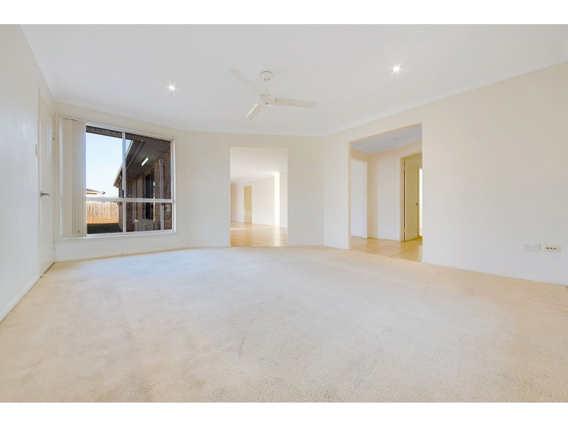 6 Moondarra Court, Clinton QLD 4680