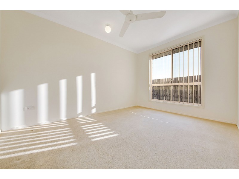 6 Moondarra Court, Clinton QLD 4680