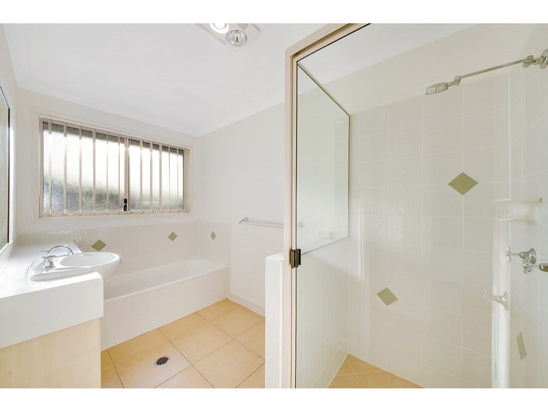 6 Moondarra Court, Clinton QLD 4680