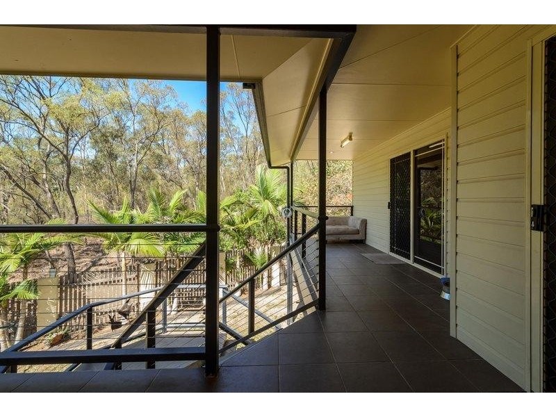 2 Pine Avenue, West Gladstone QLD 4680