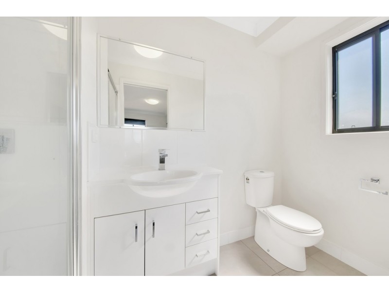 29 Agnes St, South Gladstone QLD 4680