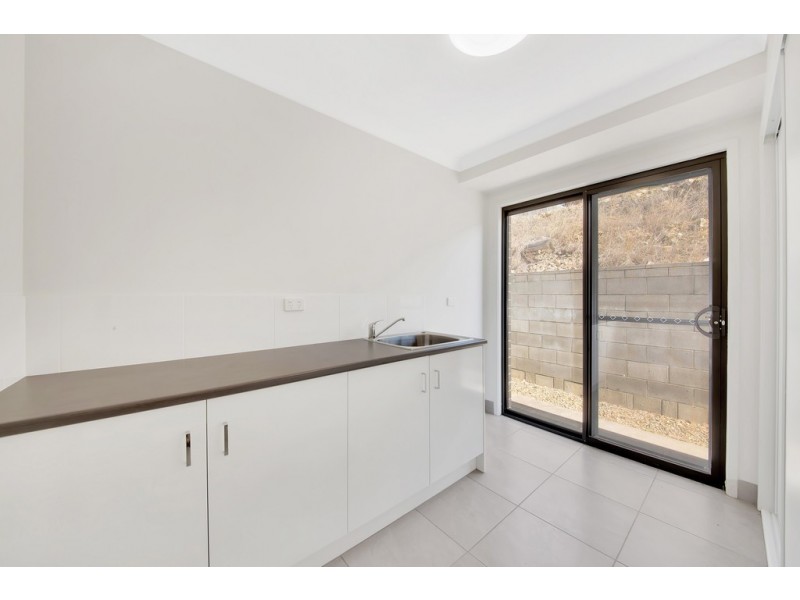 29 Agnes St, South Gladstone QLD 4680