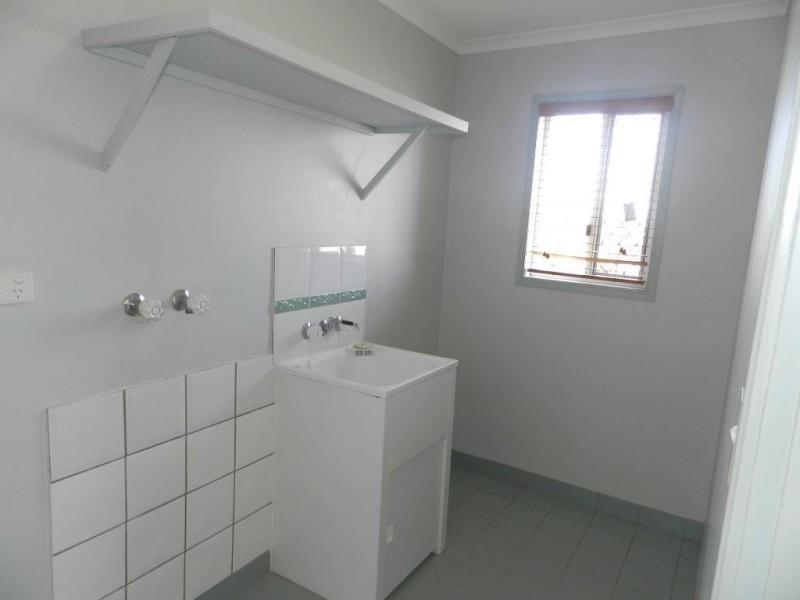 12 Ceri Court, New Auckland QLD 4680