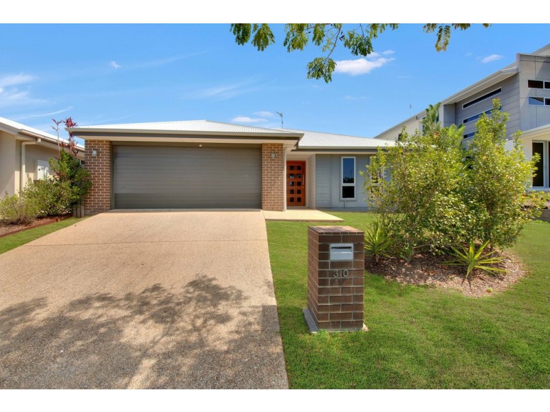 30 Daintree Boulevard, New Auckland QLD 4680