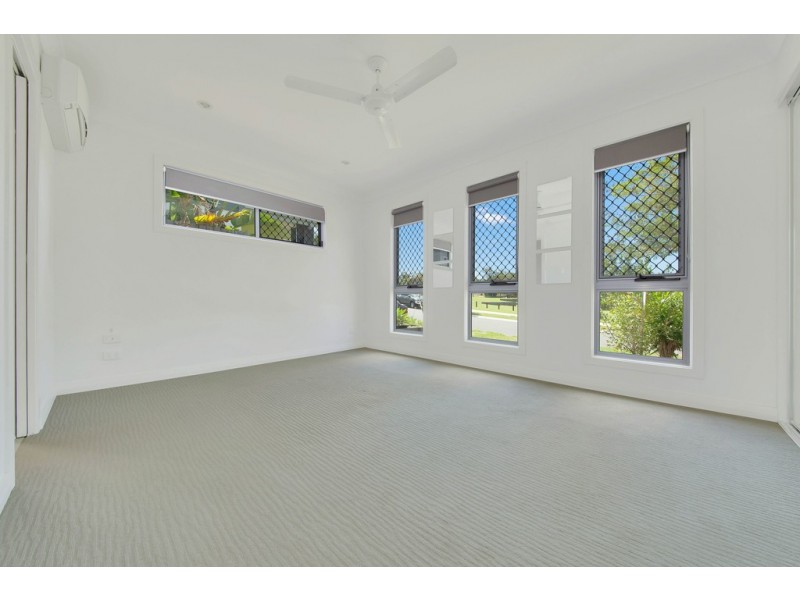 30 Daintree Boulevard, New Auckland QLD 4680