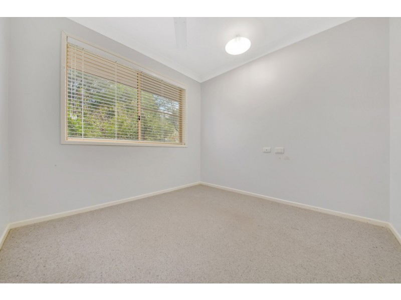 8 Kerry Court, New Auckland QLD 4680