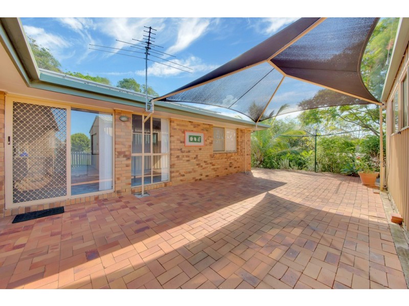 8 Kerry Court, New Auckland QLD 4680