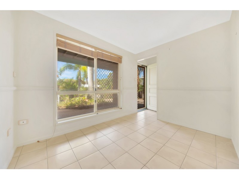 9 Fairway Avenue, Clinton QLD 4680