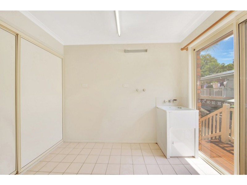 9 Fairway Avenue, Clinton QLD 4680