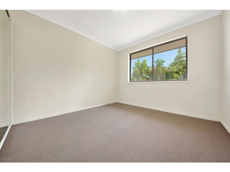 32 Dean Street, Glen Eden QLD 4680