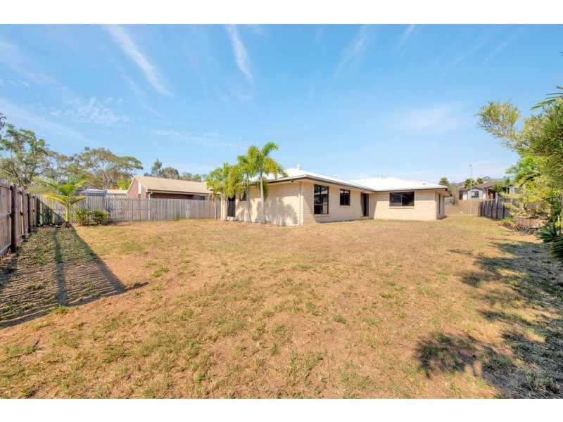 32 Dean Street, Glen Eden QLD 4680