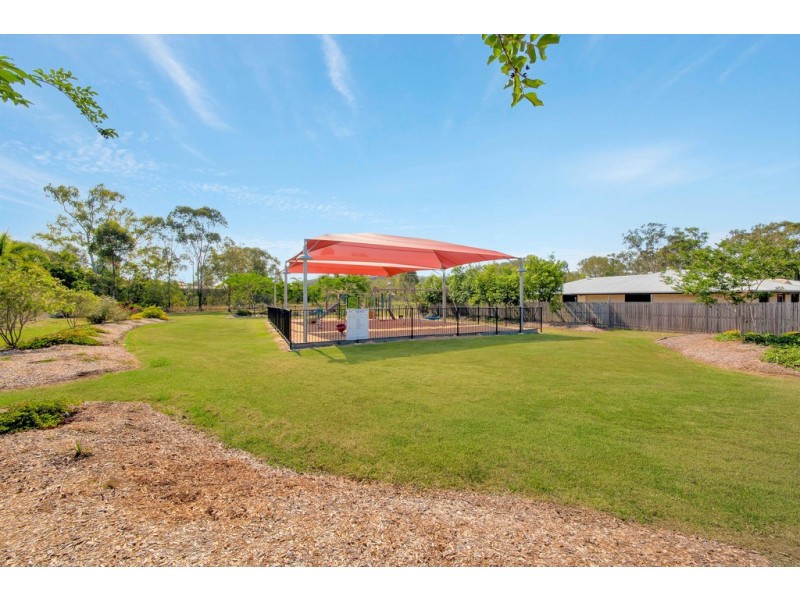 32 Dean Street, Glen Eden QLD 4680