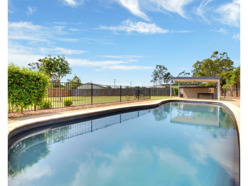 Unit 2/1 Collins Lane, Kin Kora QLD 4680