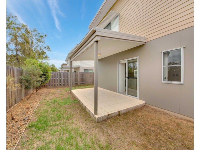 Unit 2/1 Collins Lane, Kin Kora QLD 4680