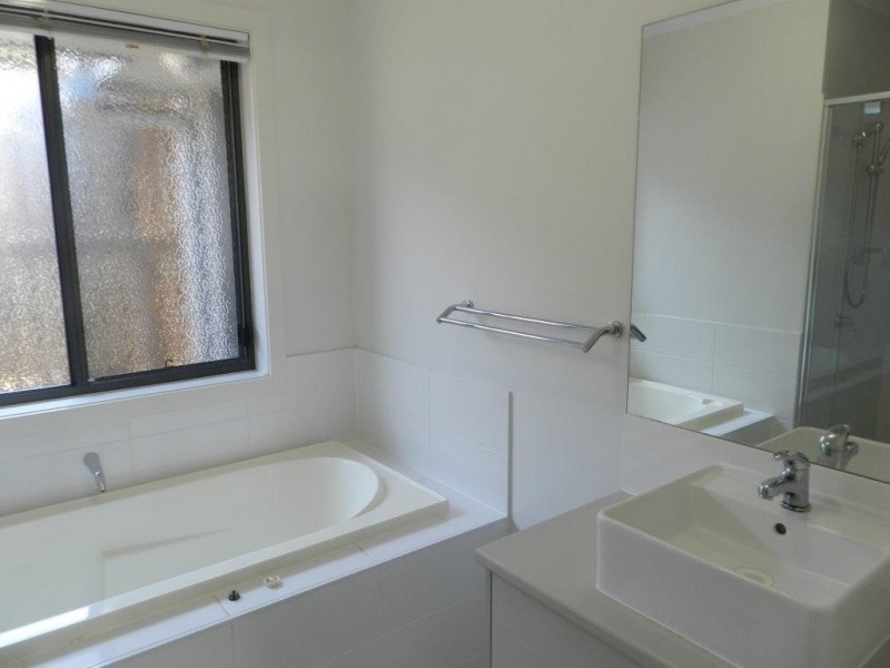 12 SEAGULL BOULEVARD, Kirkwood QLD 4680