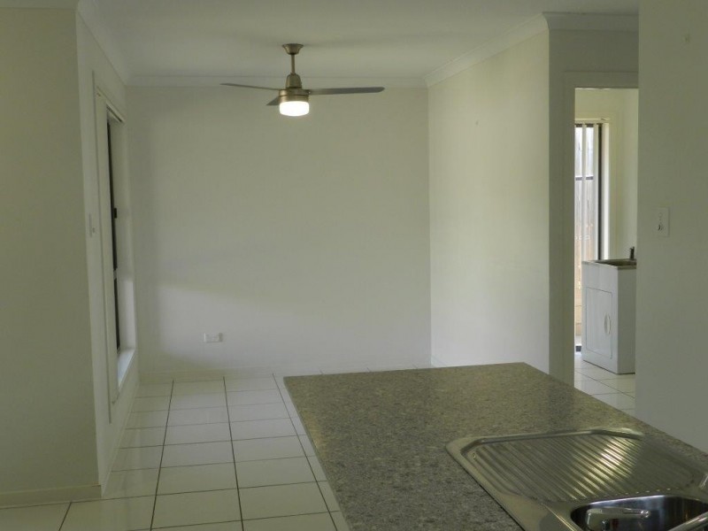 12 SEAGULL BOULEVARD, Kirkwood QLD 4680