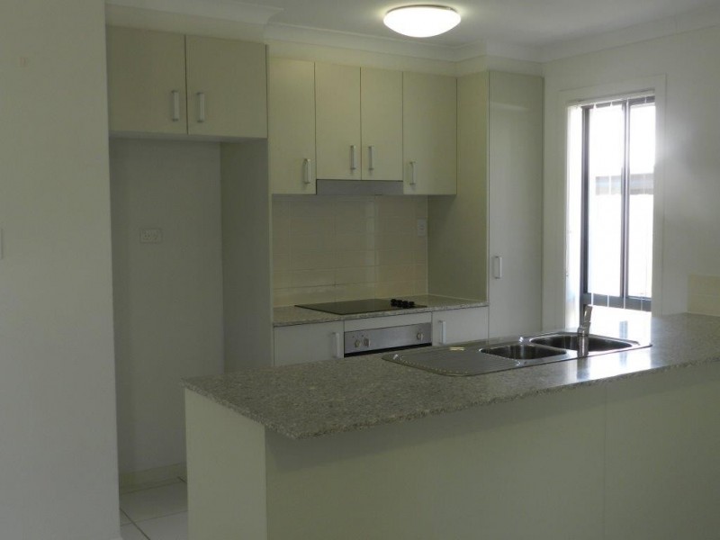 12 SEAGULL BOULEVARD, Kirkwood QLD 4680