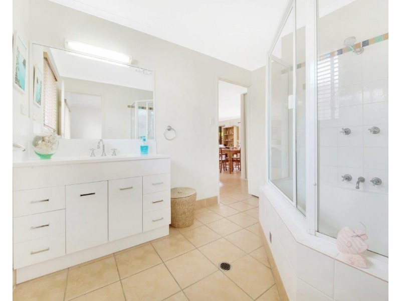 42 Ann street, South Gladstone QLD 4680