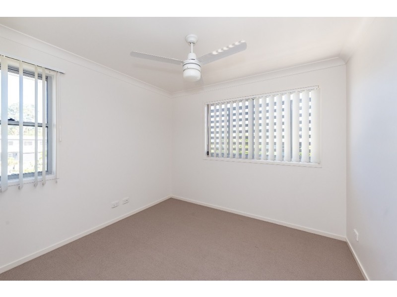 8/2 Beezley Street, Glen Eden QLD 4680